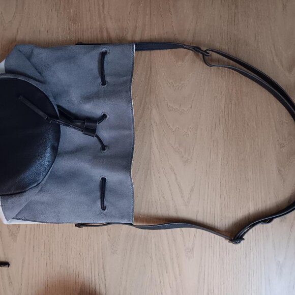 Halston Heritage leather bucket bag - Picture 7 of 7